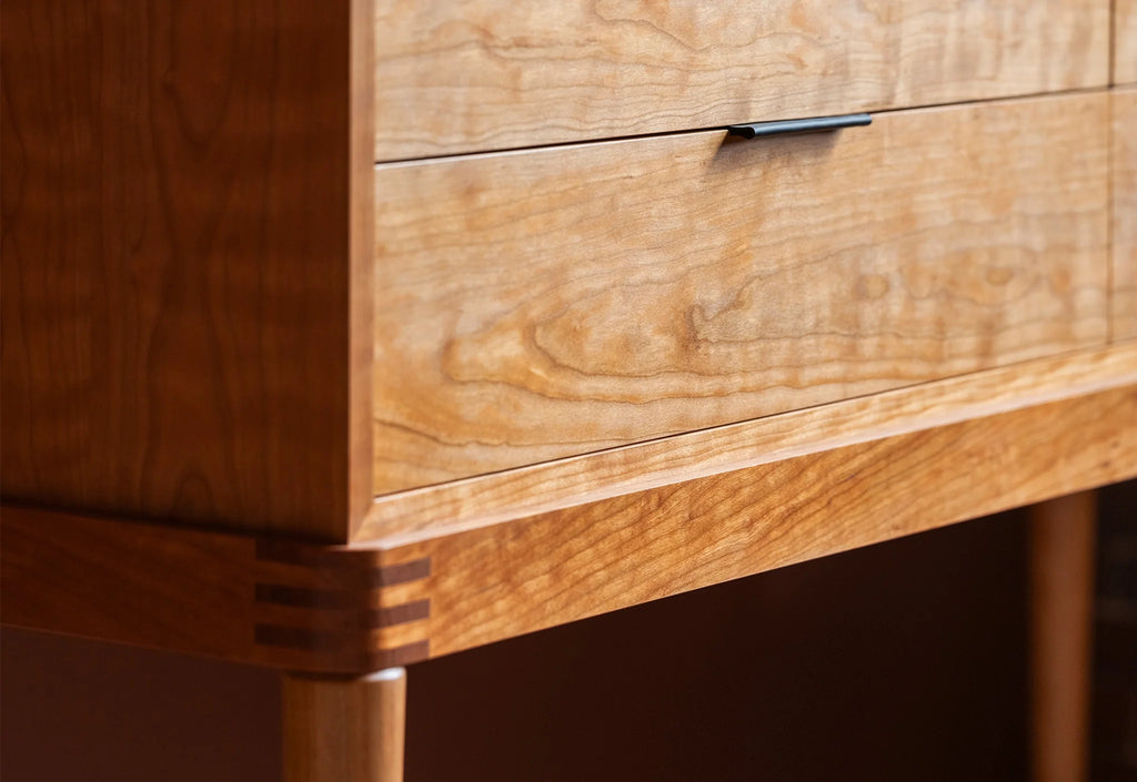 Bahut – Avec sa référence distincte au design moderne danois, le bahut incarne notre engagement durable à
