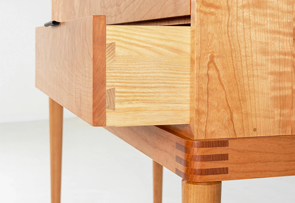 Bahut – Avec sa référence distincte au design moderne danois, le bahut incarne notre engagement durable à