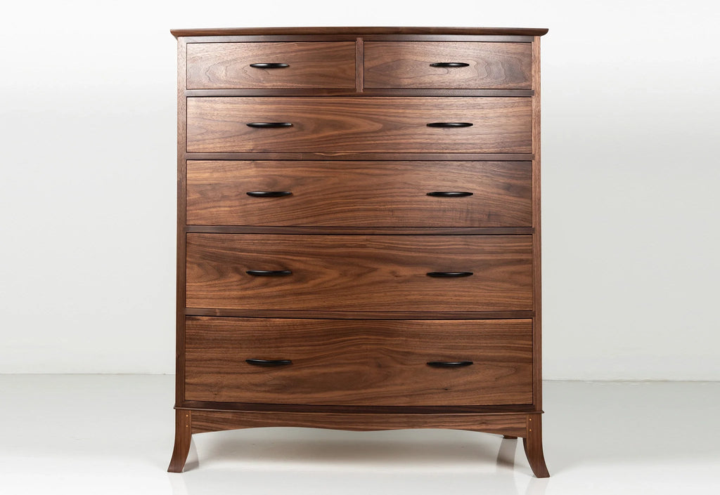 Commode à six tiroirs - Chaque élément de la commode à six tiroirs intègre des courbes qui imitent les formes naturelles, avec