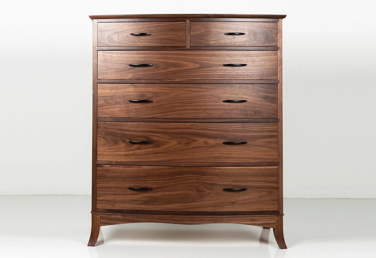 Commode à six tiroirs - Chaque élément de la commode à six tiroirs intègre des courbes qui imitent les formes naturelles, avec