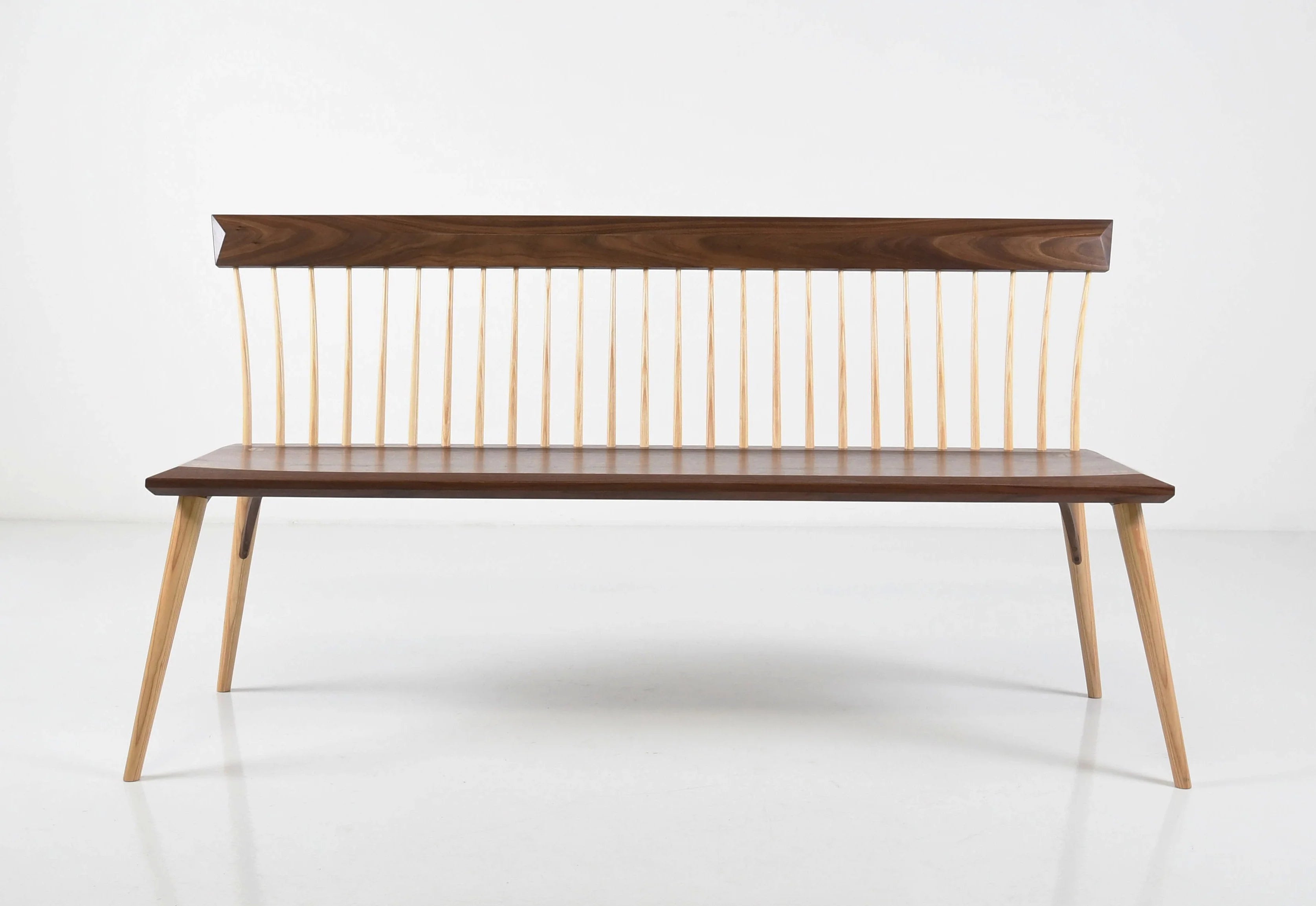 Banc - Interprétation contemporaine d'un design Shaker traditionnel, le banc exprime la beauté du minimalisme