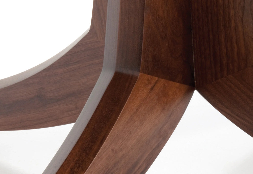 Table Georgetown - Double Piètement - La table Georgetown - Double Piètement repose sur une paire d'innovants pieds en bois dur
