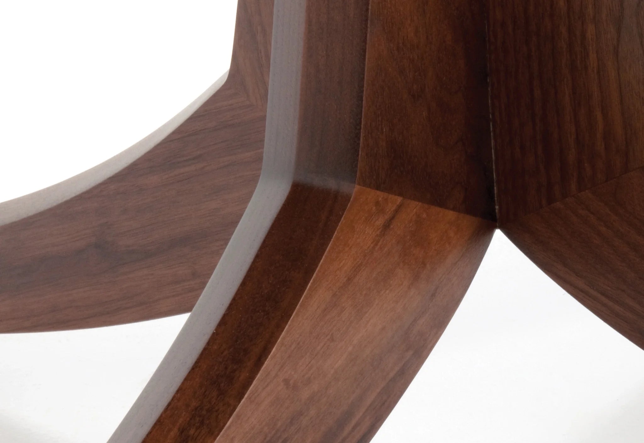 Table Georgetown - Double Piètement - La table Georgetown - Double Piètement repose sur une paire d'innovants pieds en bois dur