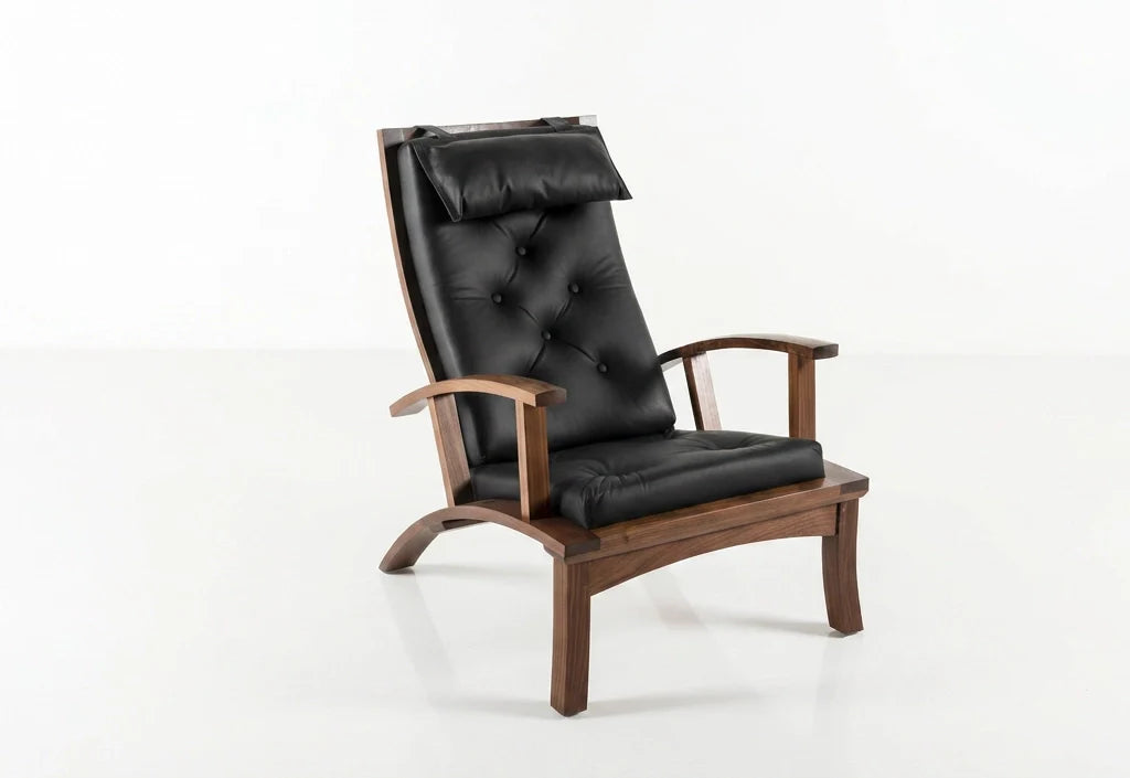 Chaise - Conçue pour épouser les courbes du corps humain et dotée d'un cuir capitonné doux comme de la soie, la bien nommée
