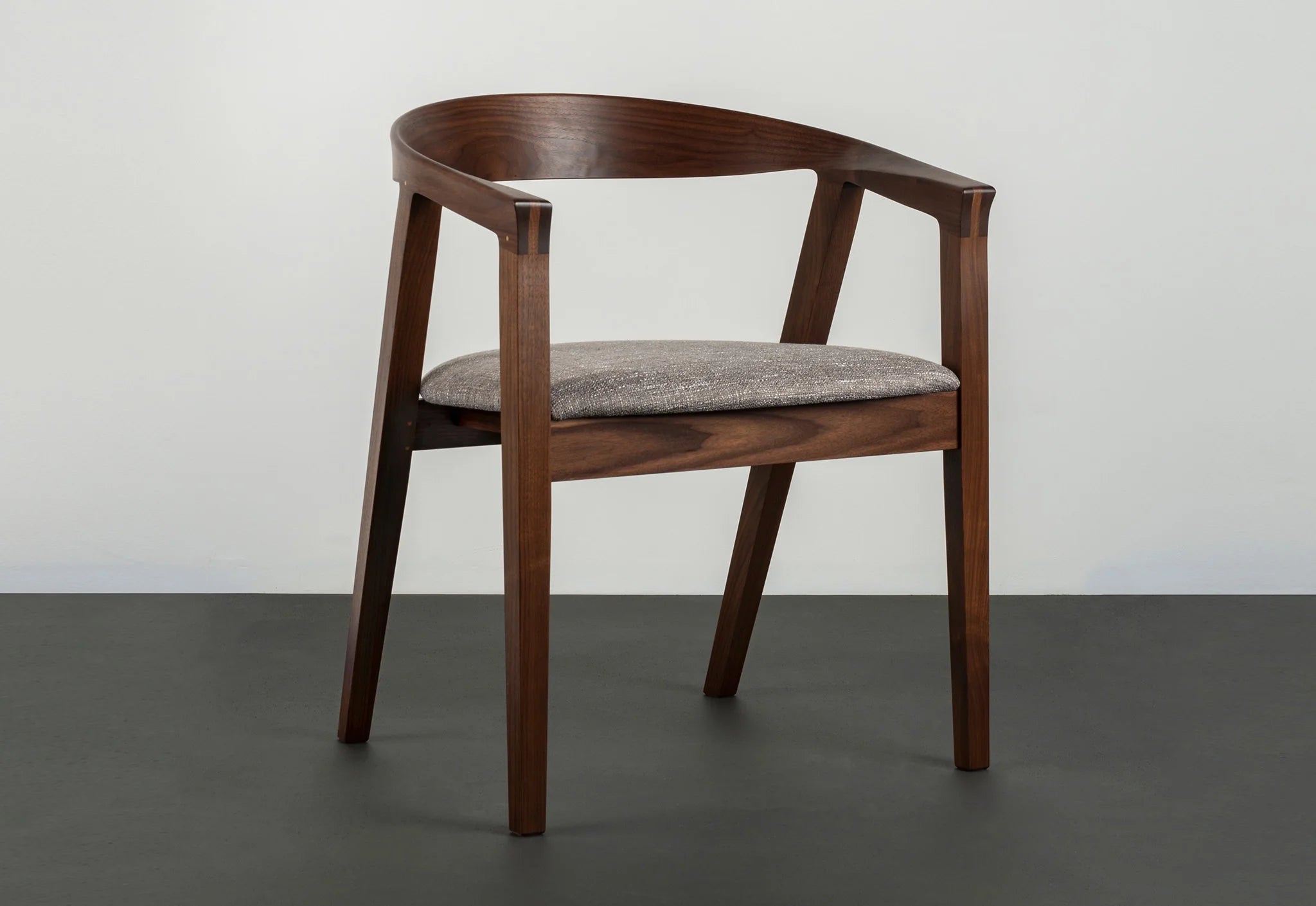 La chaise de la NYPL - En collaboration avec la New York Public Library, nous avons conçu une chaise qui est plus qu'une simple chaise