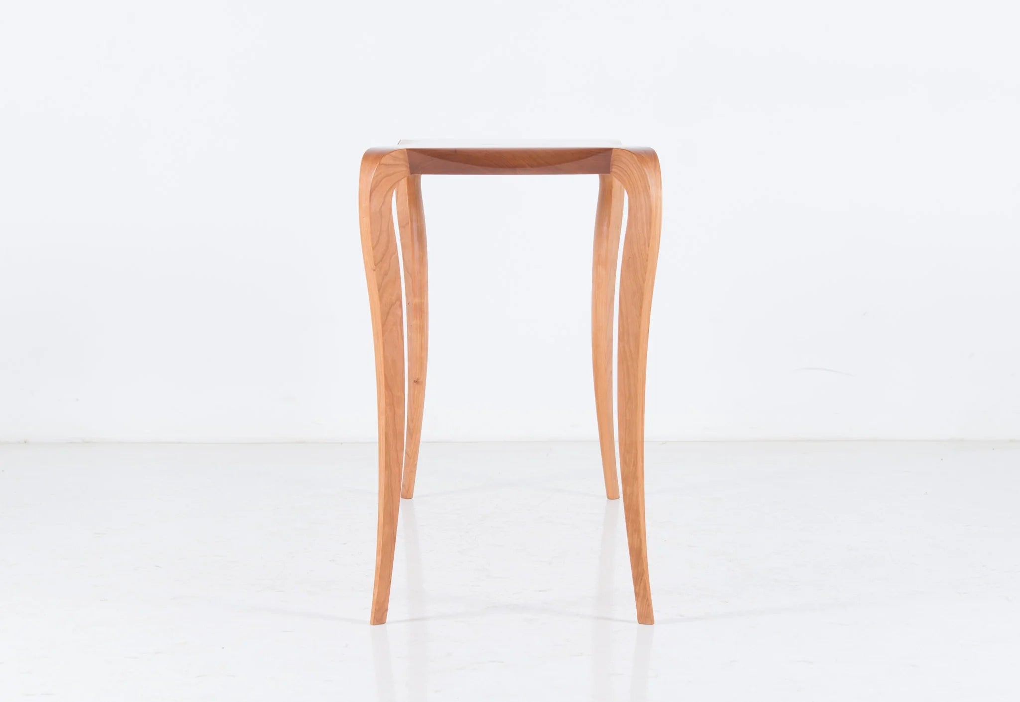 Table de vestibule - La table de vestibule peut être utilisée dans un couloir, comme bureau, coiffeuse ou table d'appoint.