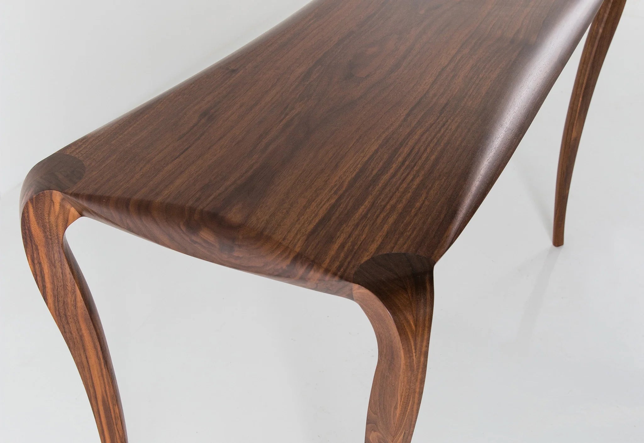 Table de vestibule - La table de vestibule peut être utilisée dans un couloir, comme bureau, coiffeuse ou table d'appoint.