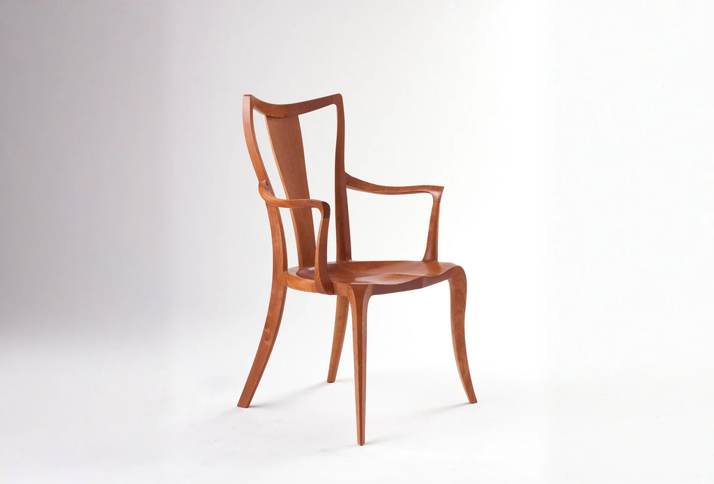 Fauteuil – Il y a peu de lignes droites dans le fauteuil, et c'est voulu.