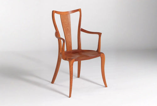 Fauteuil – Il y a peu de lignes droites dans le fauteuil, et c'est voulu.