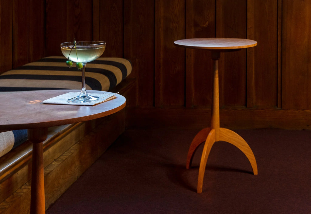 Table ronde  - La table ronde Shaker est un meuble shaker par son esprit et sa forme.