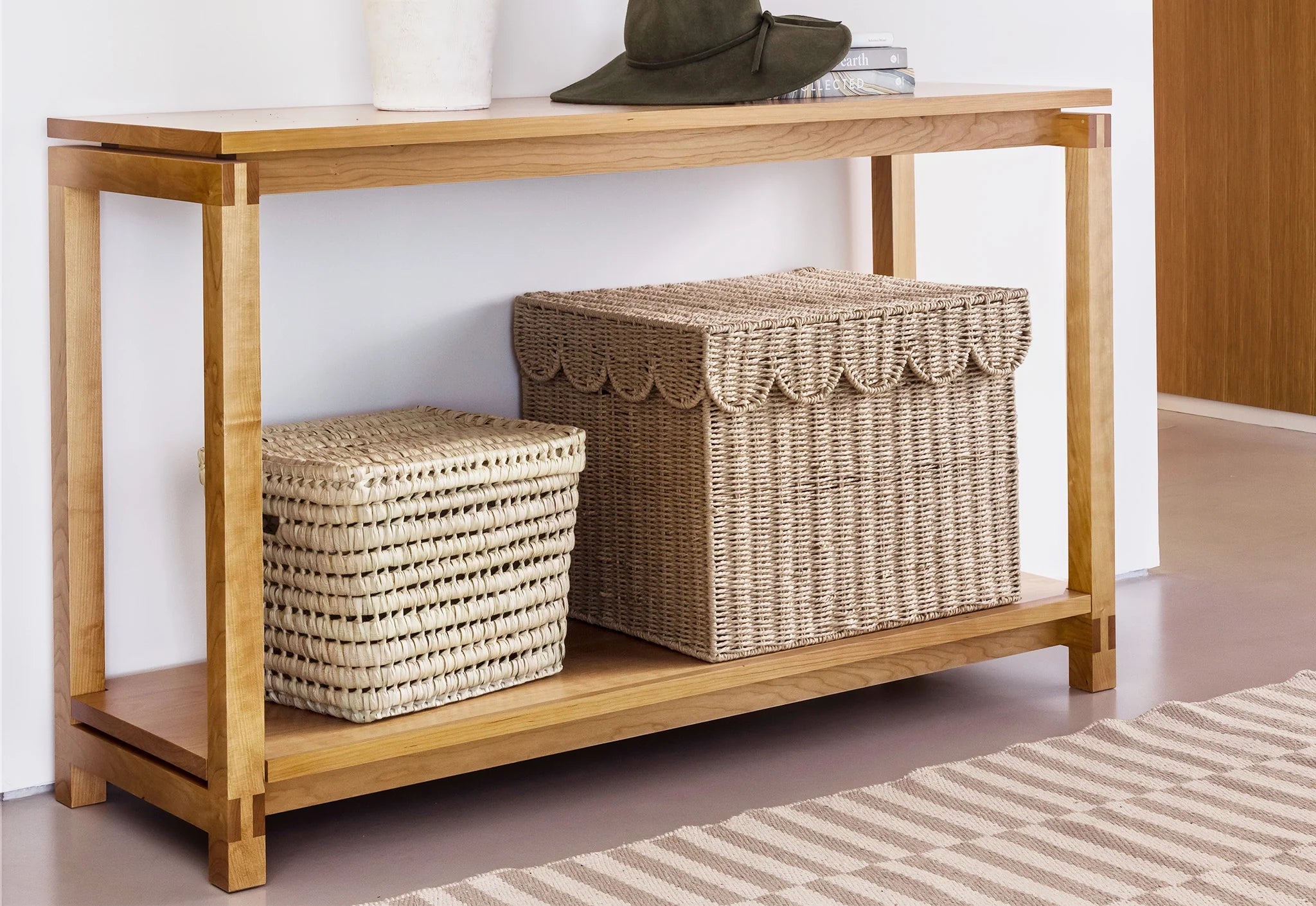 Console Table - Dimensions Largeur 130 cm Profondeur 38 cm Hauteur 80 cm
