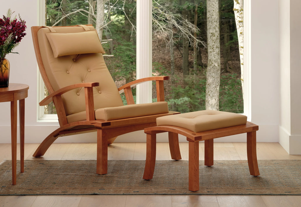 Chaise - Conçue pour épouser les courbes du corps humain et dotée d'un cuir capitonné doux comme de la soie, la bien nommée