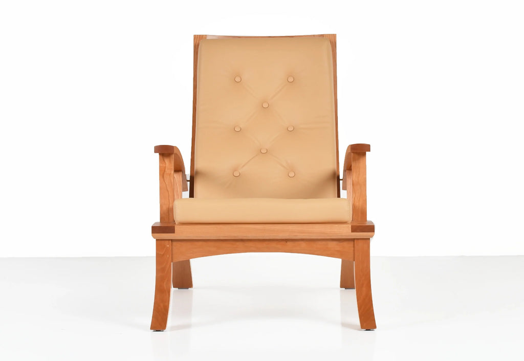 Chaise - Conçue pour épouser les courbes du corps humain et dotée d'un cuir capitonné doux comme de la soie, la bien nommée